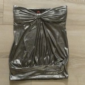 Silver amazing strapless crop top.